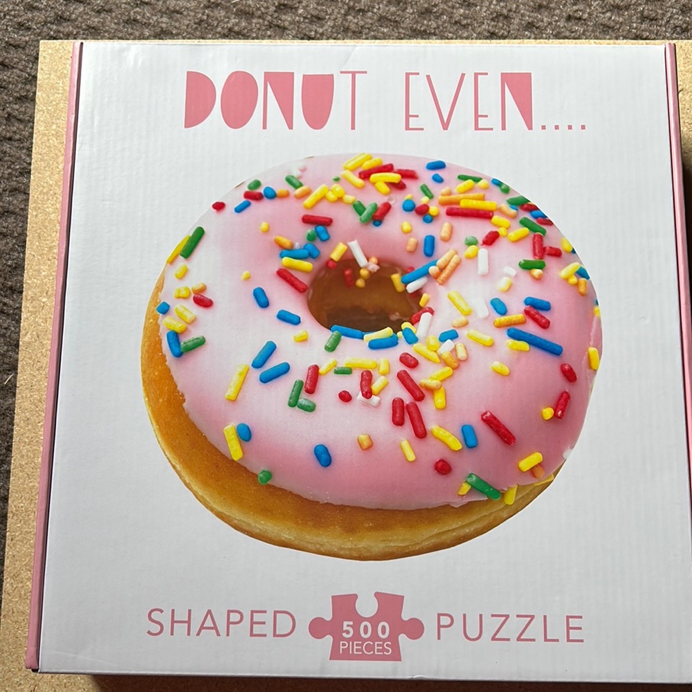 Shaped Jigsaw Puzzle. Donut even 500 pieces
